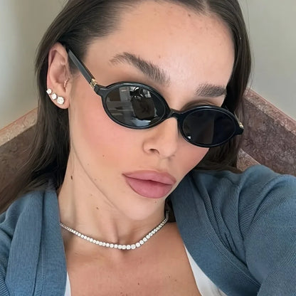 The Delacroix Oval Sunglasses
